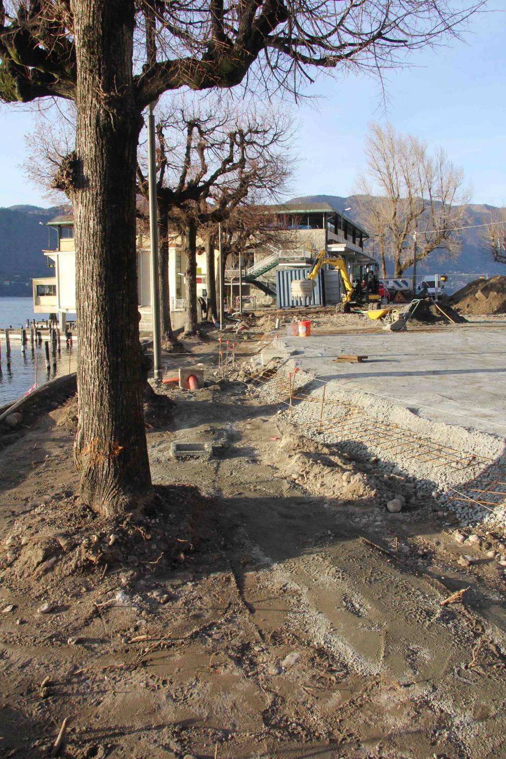 Lavori alla piazza di Caldè - febbraio 2019