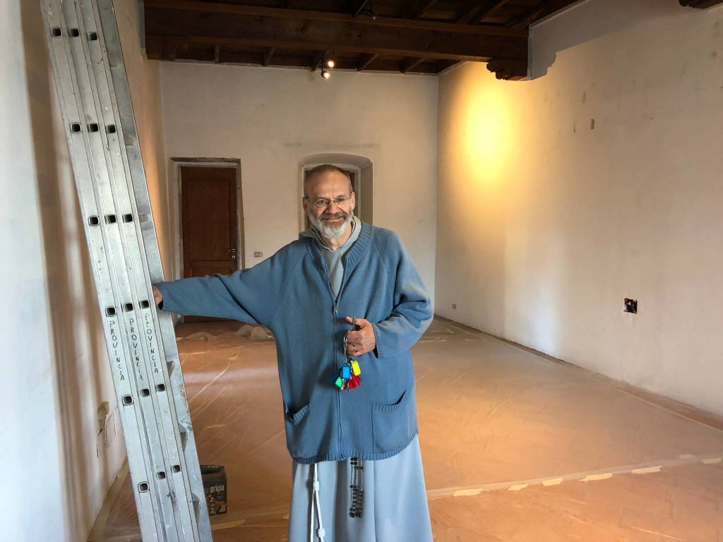 Eremo di Santa Caterina del Sasso, i frati