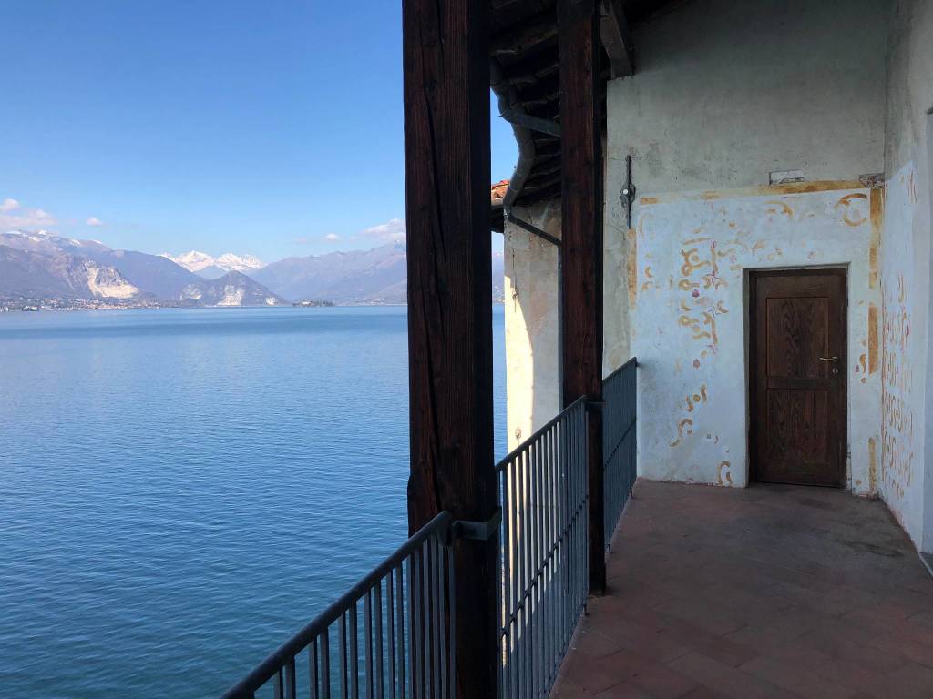 Eremo di Santa Caterina del Sasso, i frati