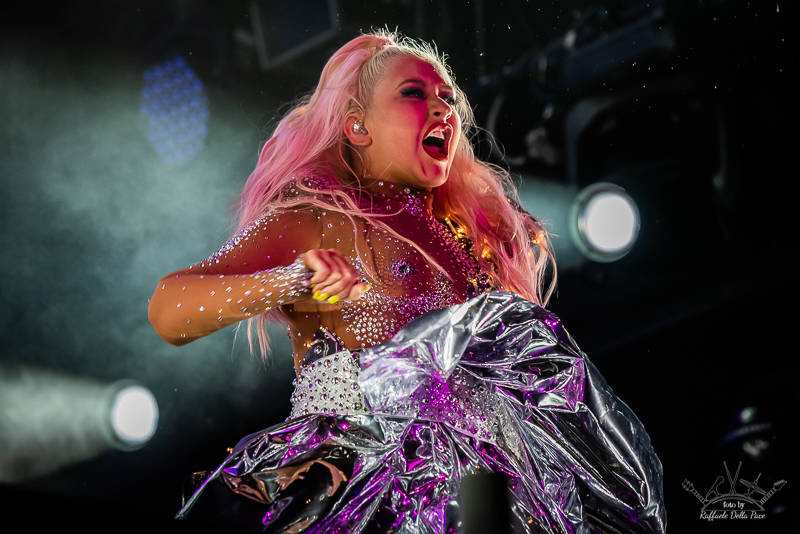 Christina Aguilera in concerto a Moon and Stars