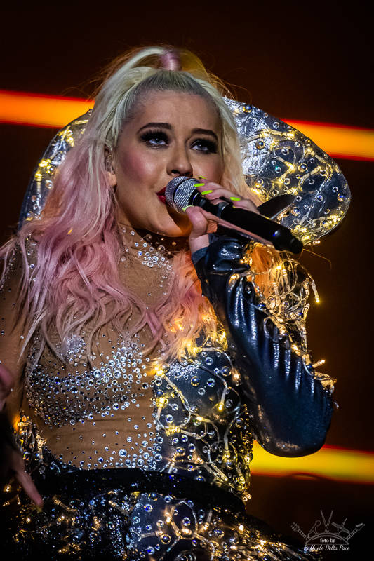 Christina Aguilera in concerto a Moon and Stars