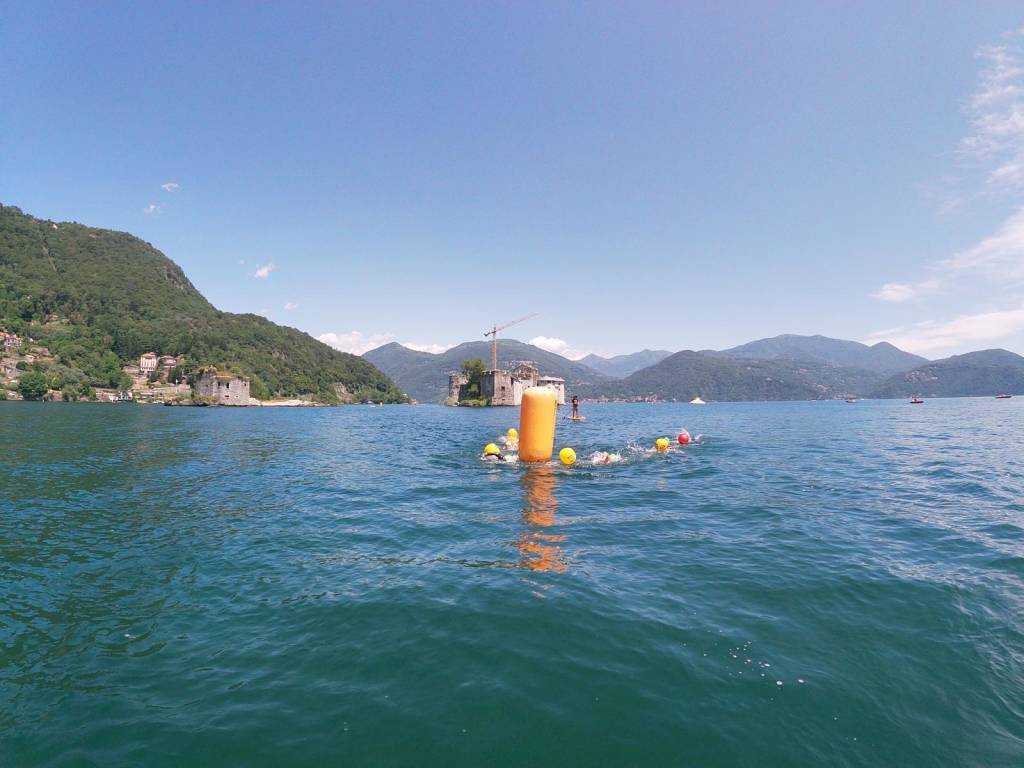 Maccagno e i Castelli di Cannero, tappa spettacolare dell’Italian Open Water Tour