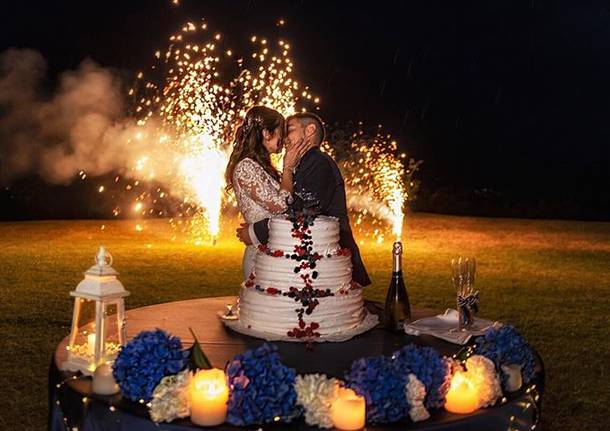 Un matrimonio col picchetto d’onore