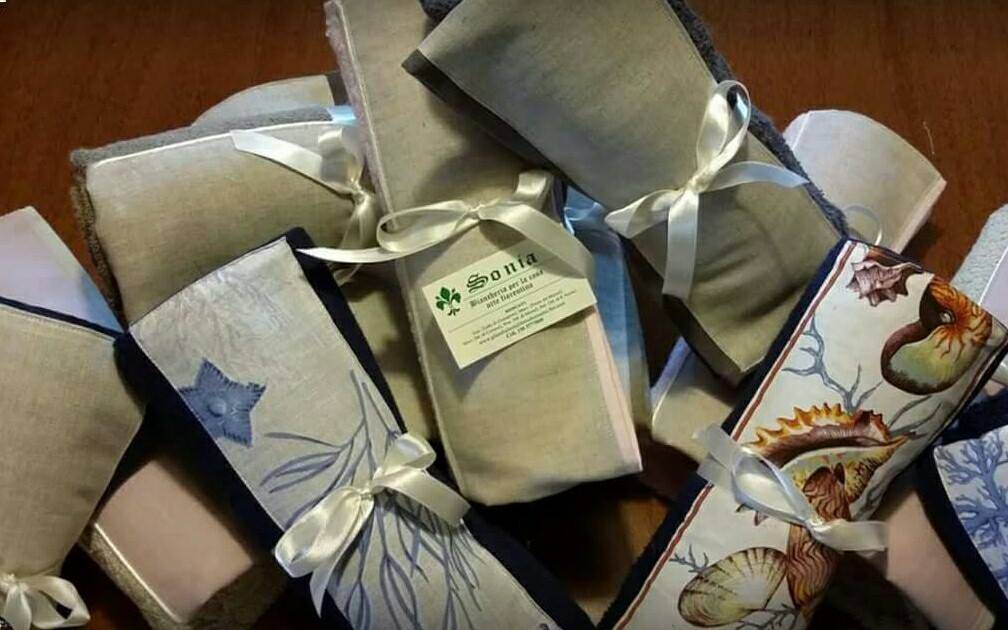 Gli Ambulanti di Forte dei Marmi a Angera 2019