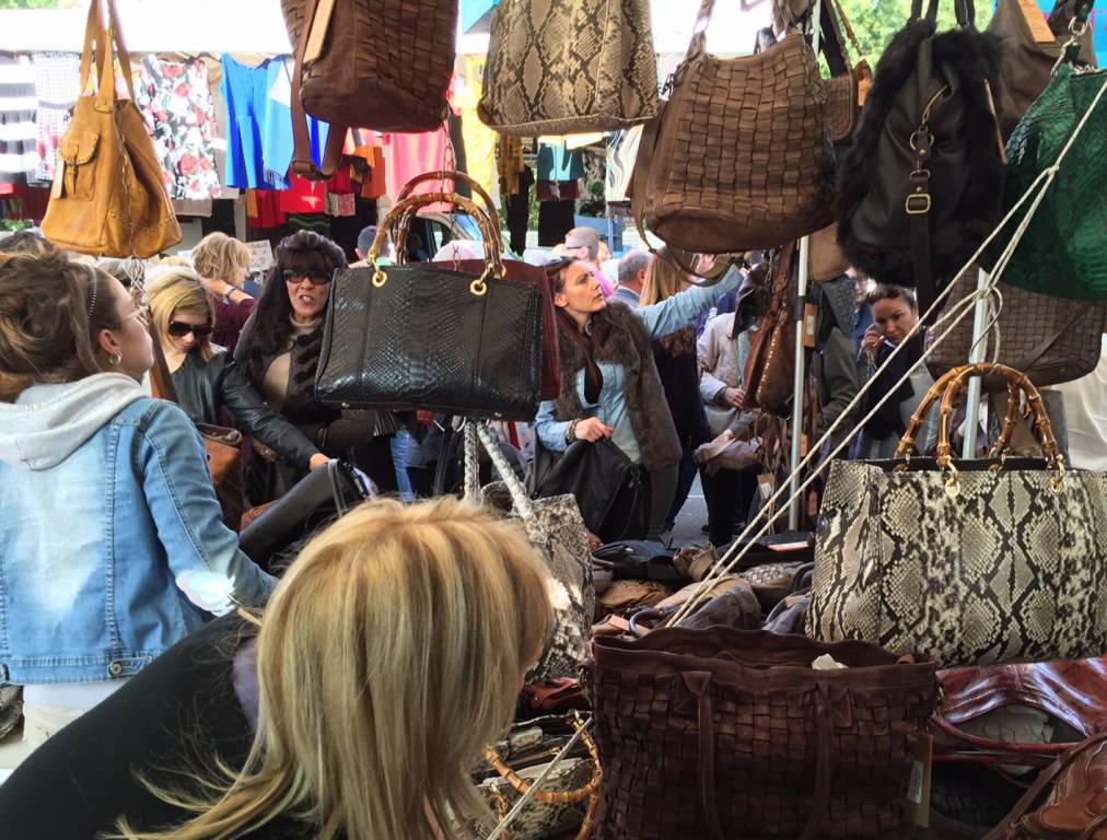 Gli Ambulanti di Forte dei Marmi a Angera 2019