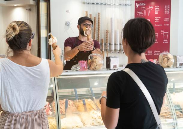 La gelateria del lago di Sesto Calende