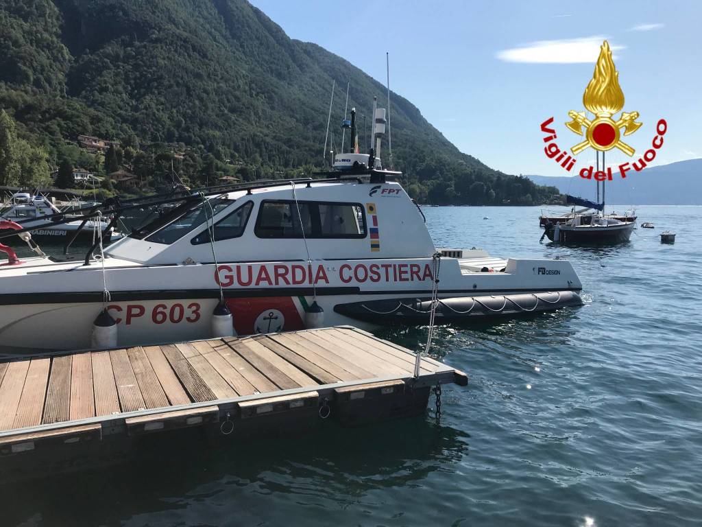 ricerca persona vigili del fuoco lago maggiore