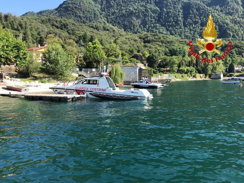 ricerca persona vigili del fuoco lago maggiore