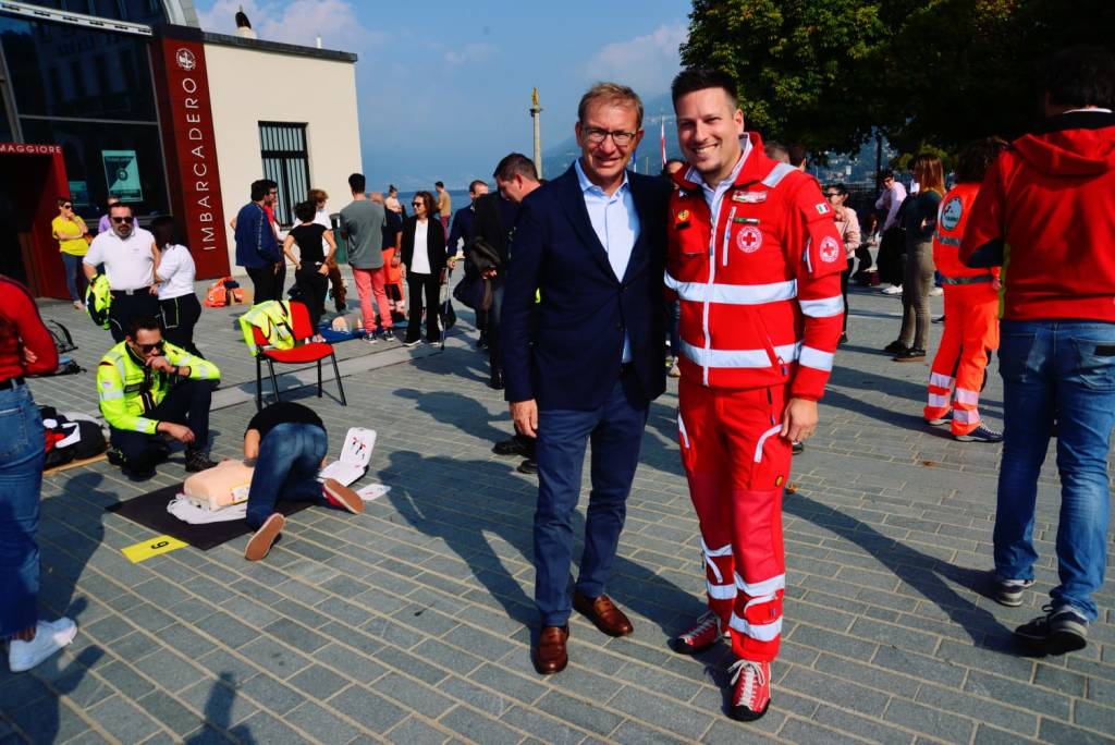 "Noi ci siamo!", più di cento postazioni a Luino per imparare a rianimare