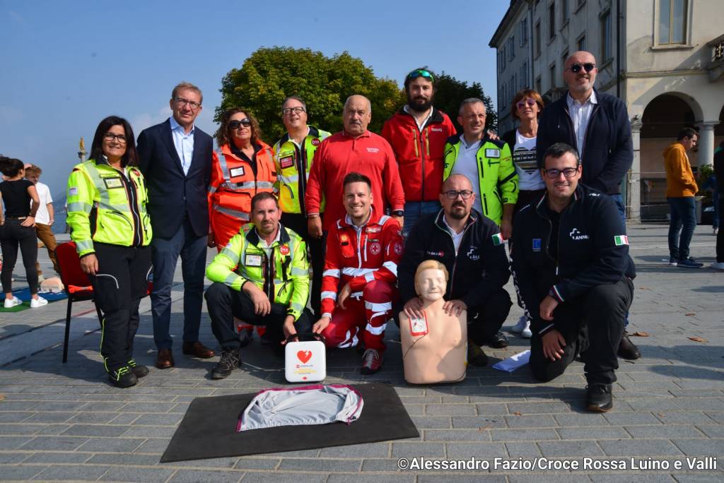 "Noi ci siamo!", più di cento postazioni a Luino per imparare a rianimare