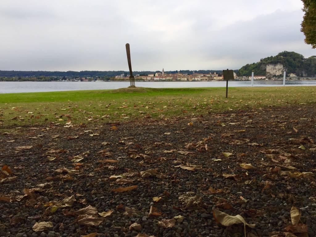 Autunno ad Angera, aspettando il foliage