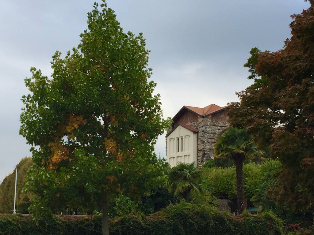 Autunno ad Angera, aspettando il foliage