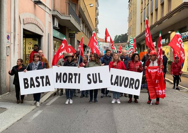 Fiaccolata per i morti sul lavoro