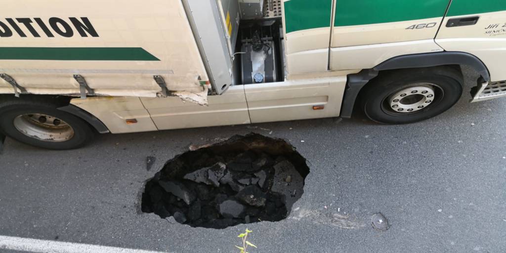 Tir incastrato Ranco