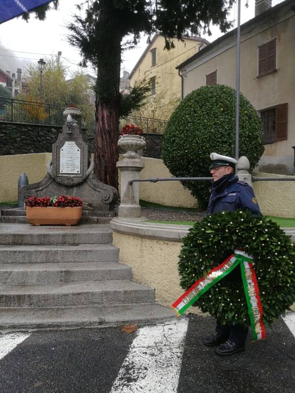 L\'omaggio ai Caduti nelle frazioni