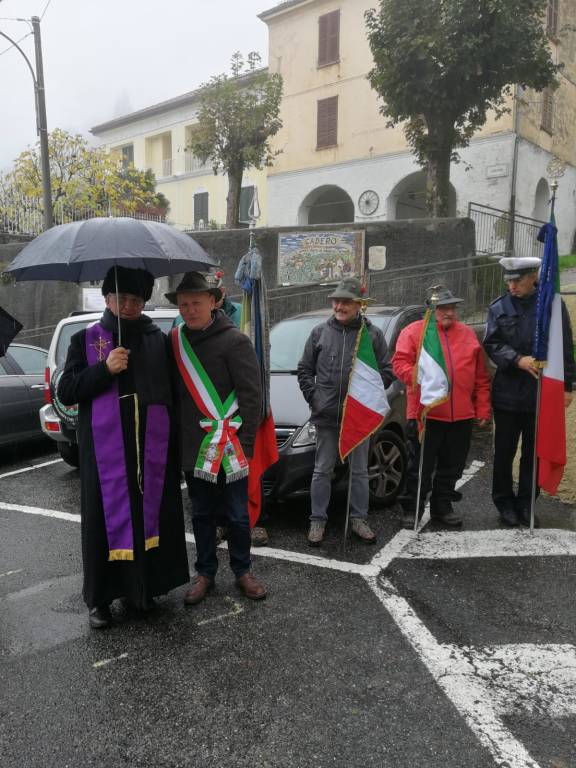 L\'omaggio ai Caduti nelle frazioni