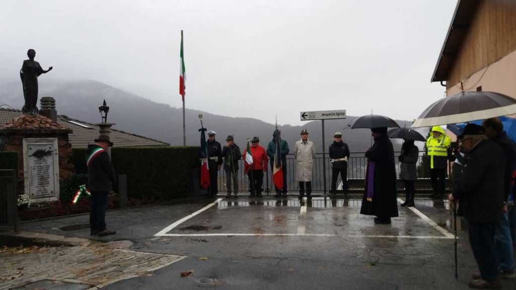 L\'omaggio ai Caduti nelle frazioni