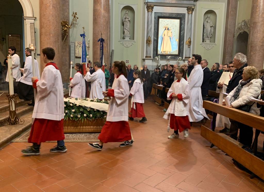 Luino: funerale don Giorgio Marelli