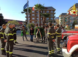 Luino - Omaggio ai Vigili del fuoco