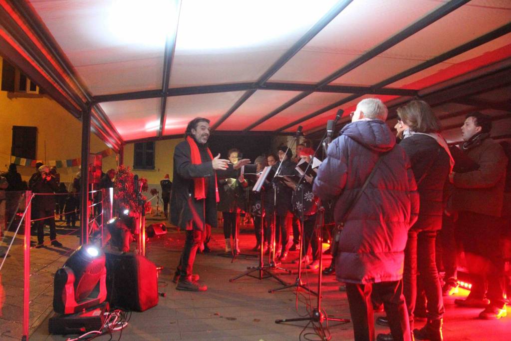 Gli auguri di Natale della Pro Loco a Castelveccana