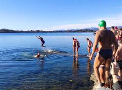 hic sunt leones lago di monate