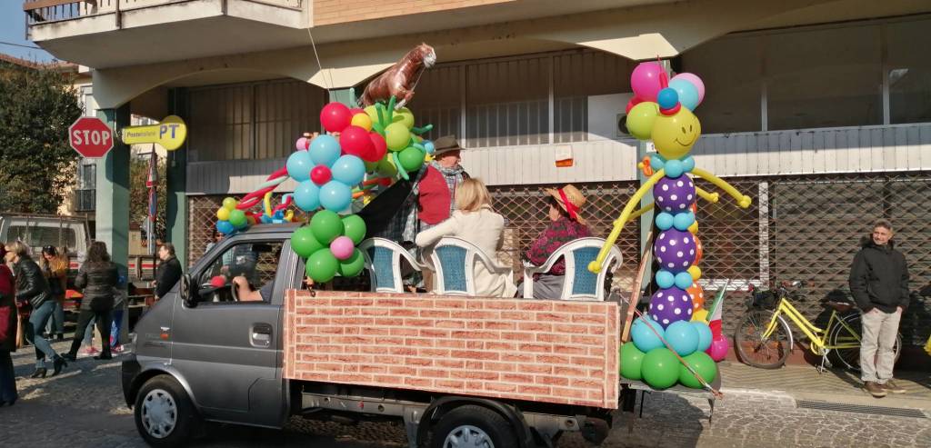 Il Carnevale a Dormelletto