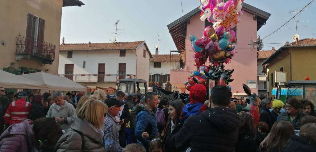 Il Carnevale a Dormelletto