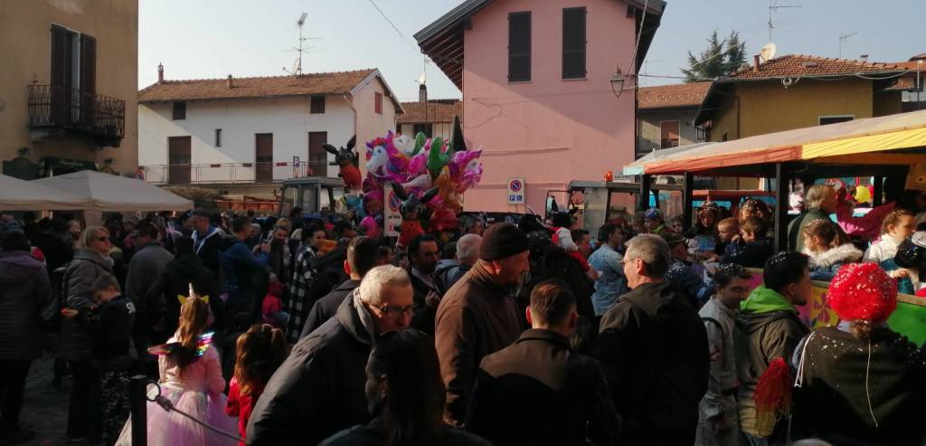 Il Carnevale a Dormelletto