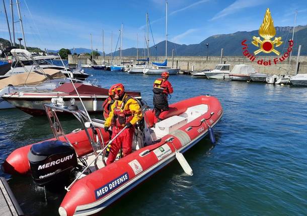 Soccorso per windsurf in difficoltà