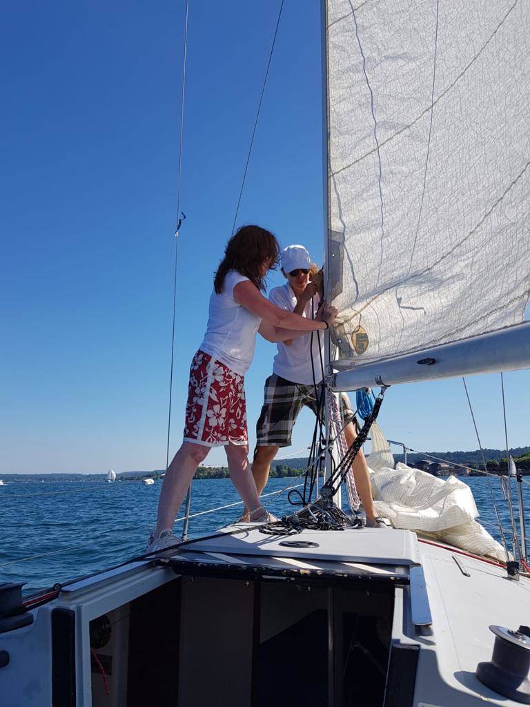 La \"regata del ringraziamento\" per i medici che hanno lottato contro il covid