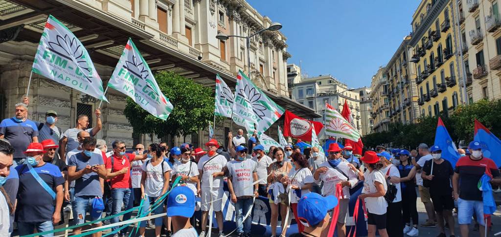 Manifestazione Whirlpool a Napoli