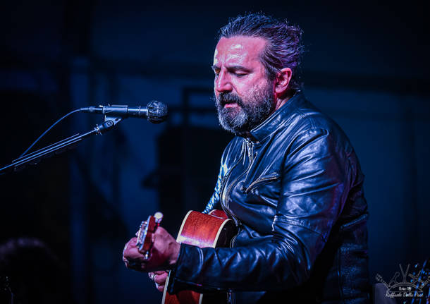 Omar Pedrini in concerto ai Giardini Estensi di Varese