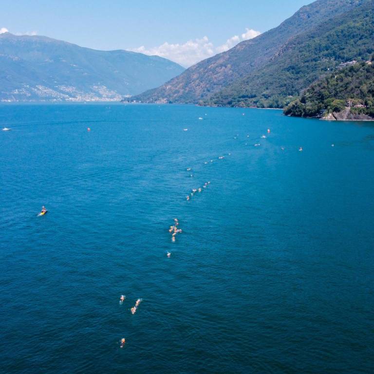 Maccagno, la traversata di duecento atleti