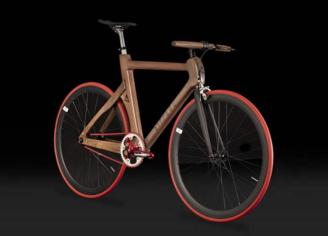 Il progetto \"Alfredo Wooden Bicycles\"
