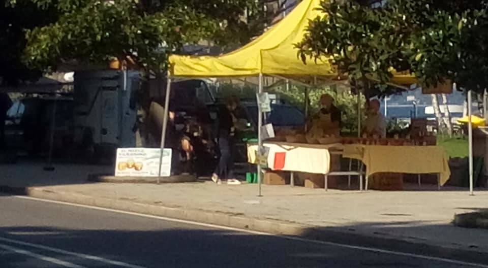 I colori del Mercato di Luino