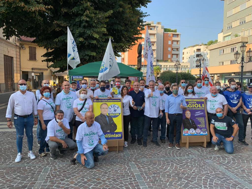 Paolo Grimoldi a Saronno: "Alle elezioni votate Fagioli". Doppio gazebo della Lega 