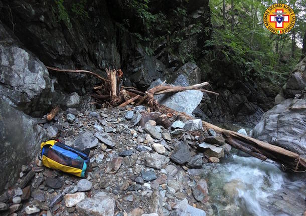 Maccagno, ritrovato un corpo nel torrente Molinera