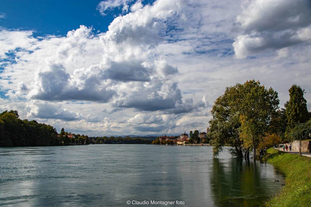 La piena del Ticino a Sesto Calende