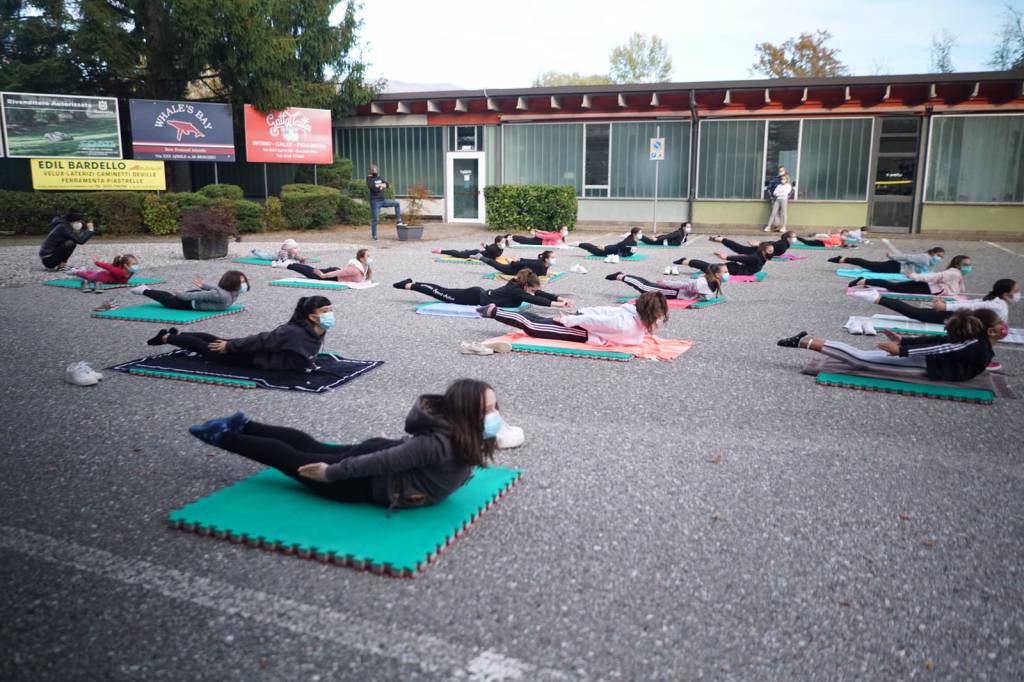 sit-in palestra besozzo