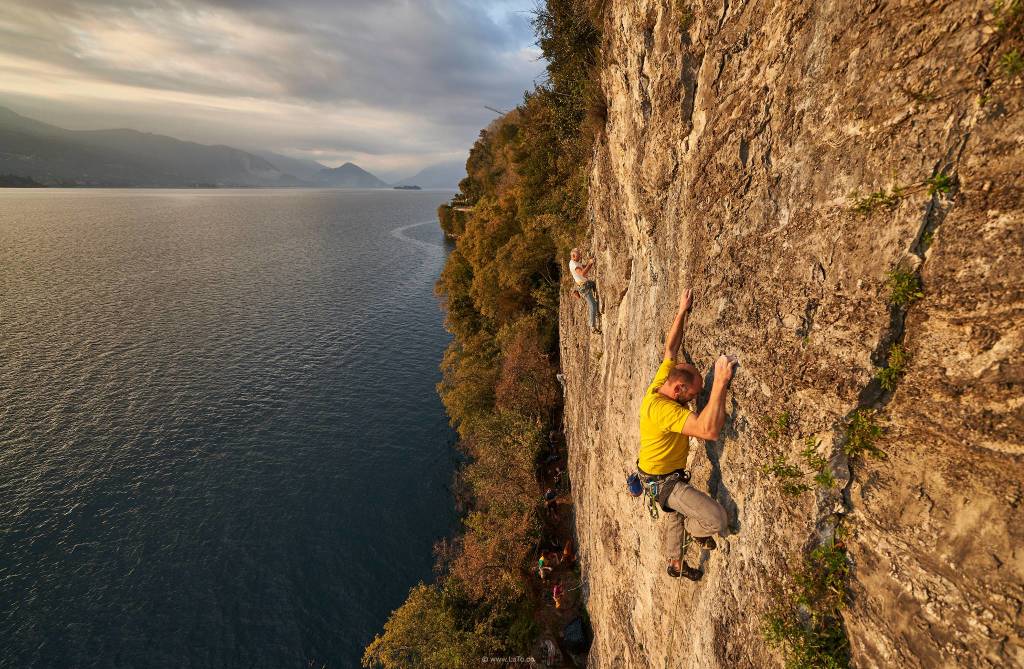 Sasso Ballaro, sospesi tra lago e cielo (foto di Tommaso Lamantia)