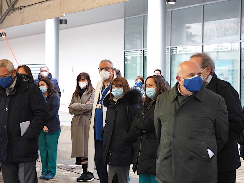 Vaccine Day all'ospedale di Varese - foto di Roberto Gernetti