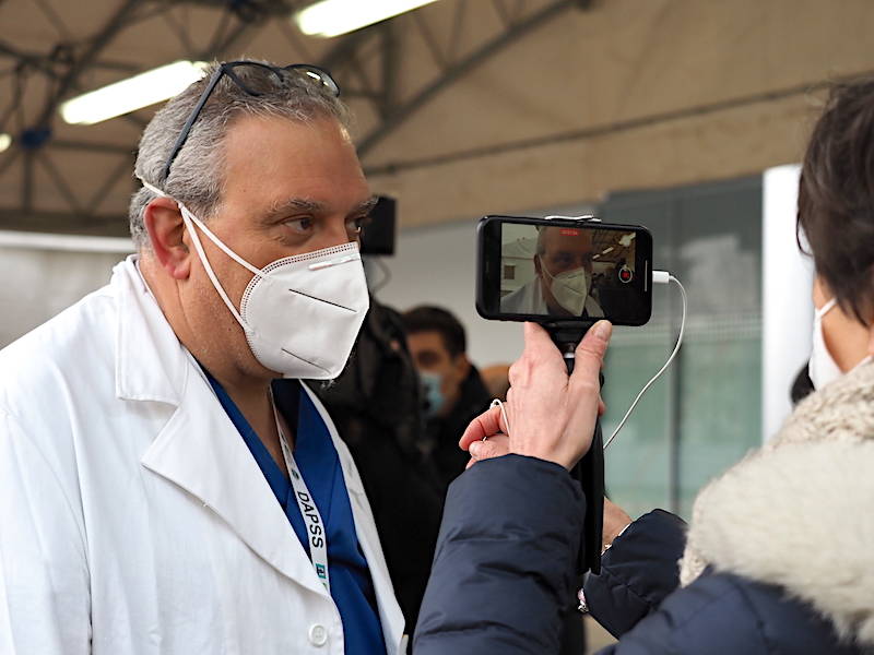 Vaccine Day all'ospedale di Varese - foto di Roberto Gernetti