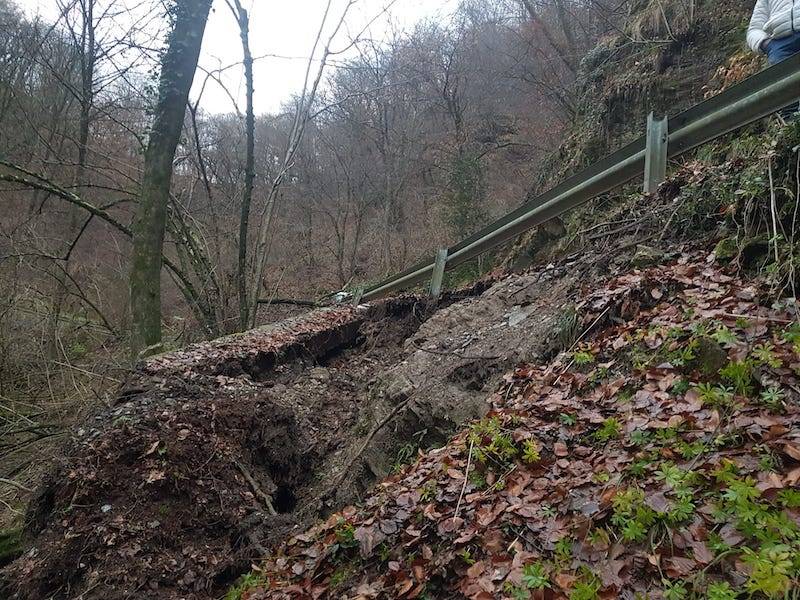 Cremenaga, il cantiere sulla strada del Biviglione