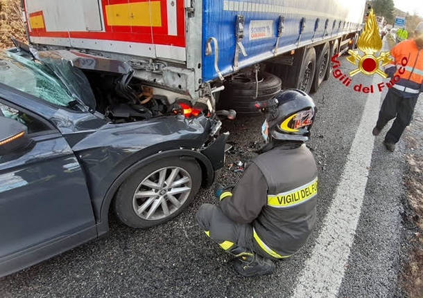 Travedona, schianto sulla statale
