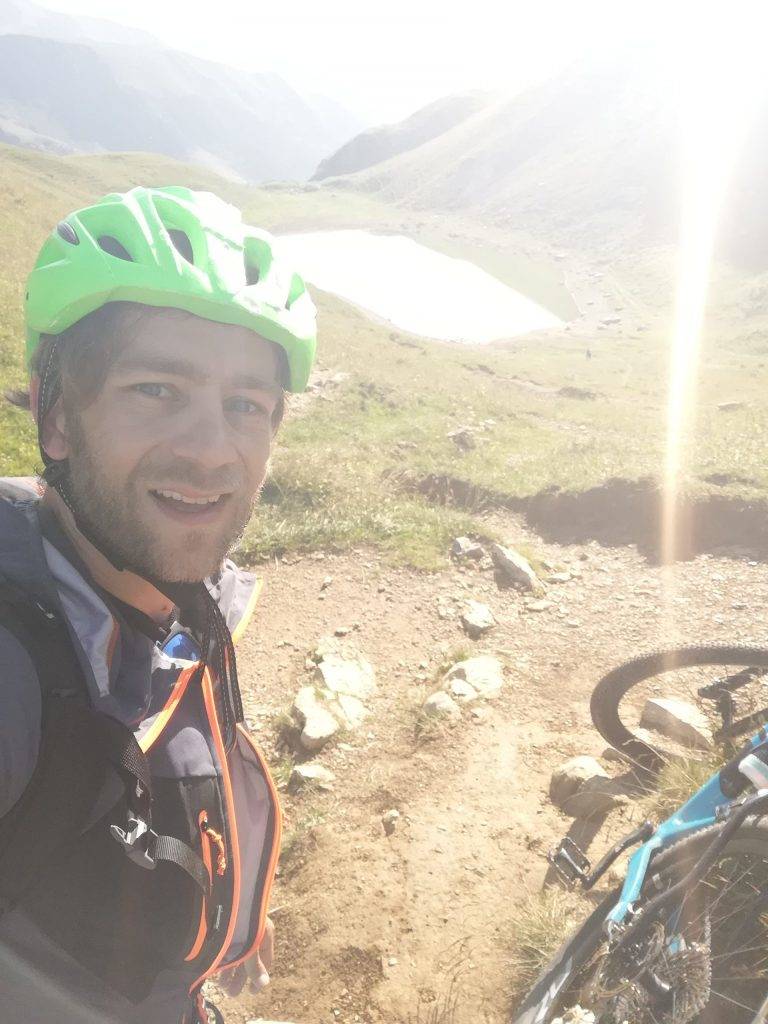 Dal Lago Maggiore al Lago di Garda a piedi e in bici: il viaggio di Davide