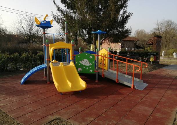 parco giochi bruschera di angera