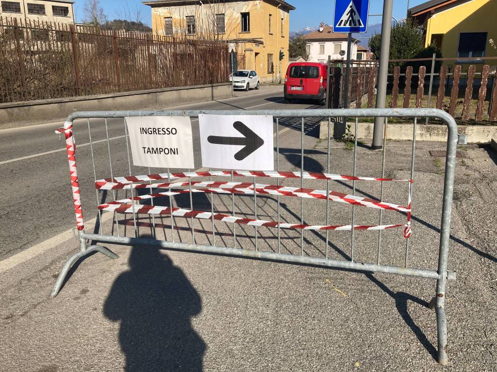 Apre il centro tamponi di Laveno Mombello 