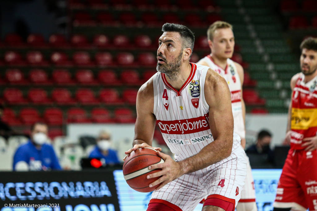 Openjobmetis Varese - Carpegna Prosciutto Pesaro 81-68