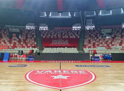 sold out di passione basket sagome tifosi pallacanestro varese