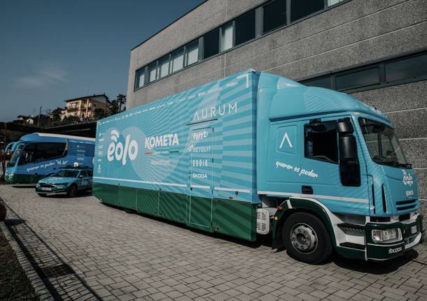 Visita a “Casa Eolo”, la base del team Eolo-Kometa